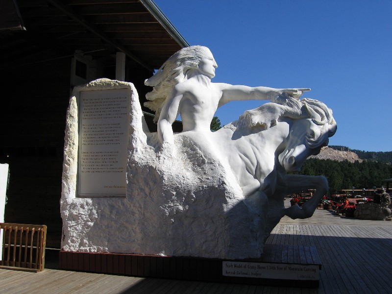 A sculpture on how the Memorial will look when done. 